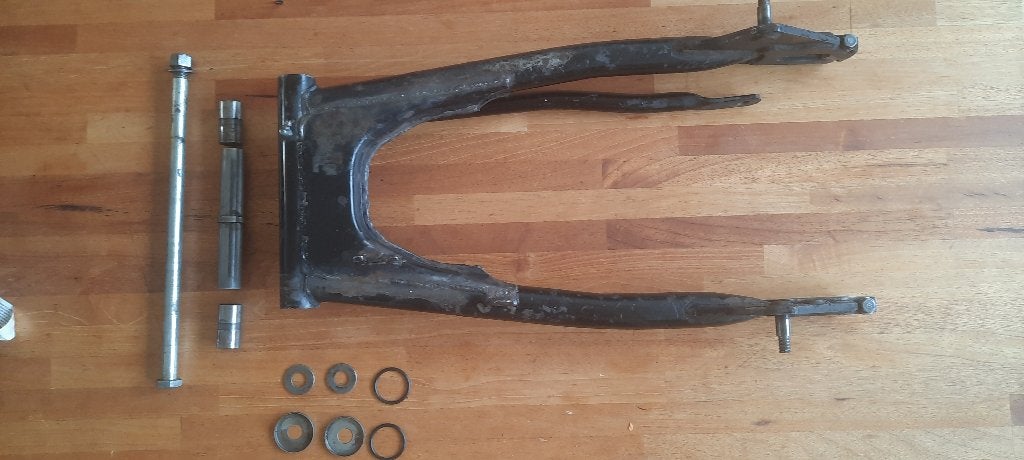 Achterbrug(swing arm) Suzuki GT550, Enlèvement ou Envoi, Utilisé