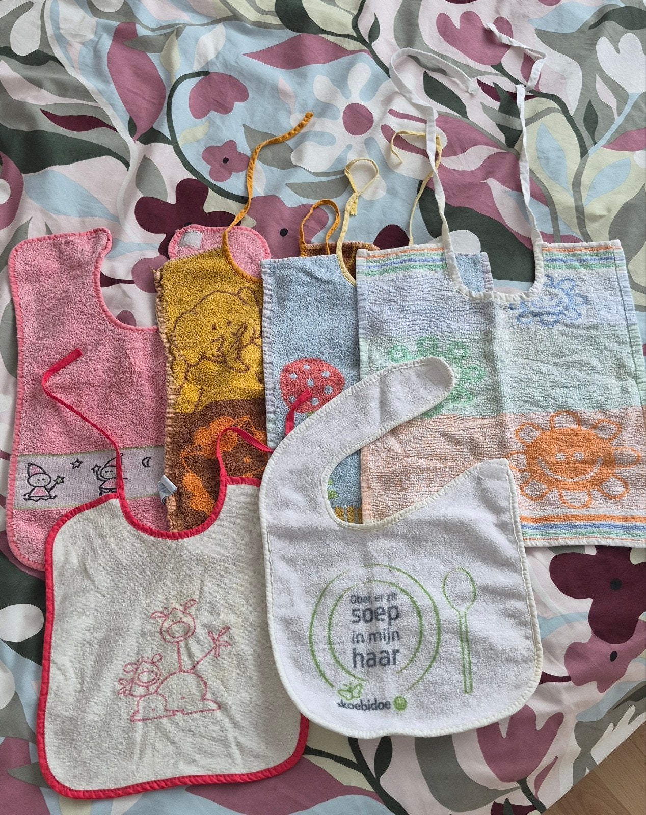 6 slabbetjes, Kinderen en Baby's, Ophalen of Verzenden, Gebruikt