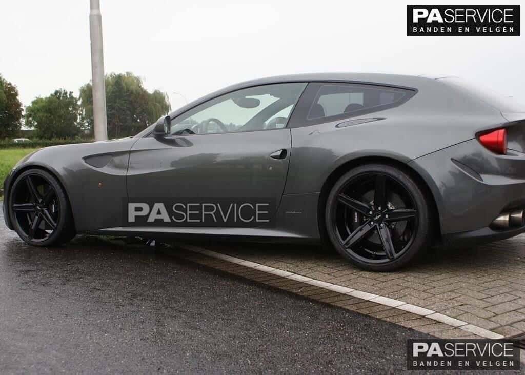 Nw 21 inch Black Concave Ferrari FF breedset incl Michelin, Auto-onderdelen, Banden en Velgen, Velg(en), -, -, -