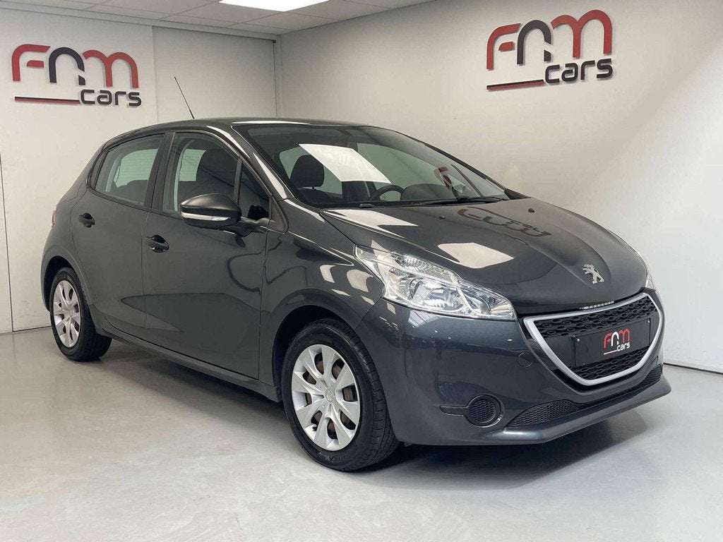 Peugeot 208 1.2i benzine bw2014 1ste eigenaar 107.000km Gara, Euro 5, Stof, Gebruikt, Zwart