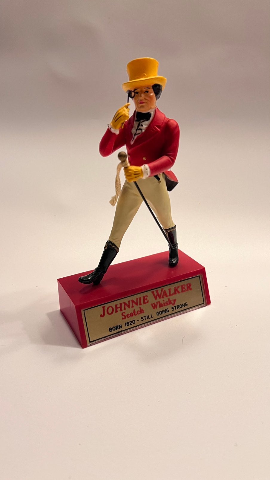 Figurine vintage Johnnie Walker, en bon état, complète, Enlèvement ou Envoi