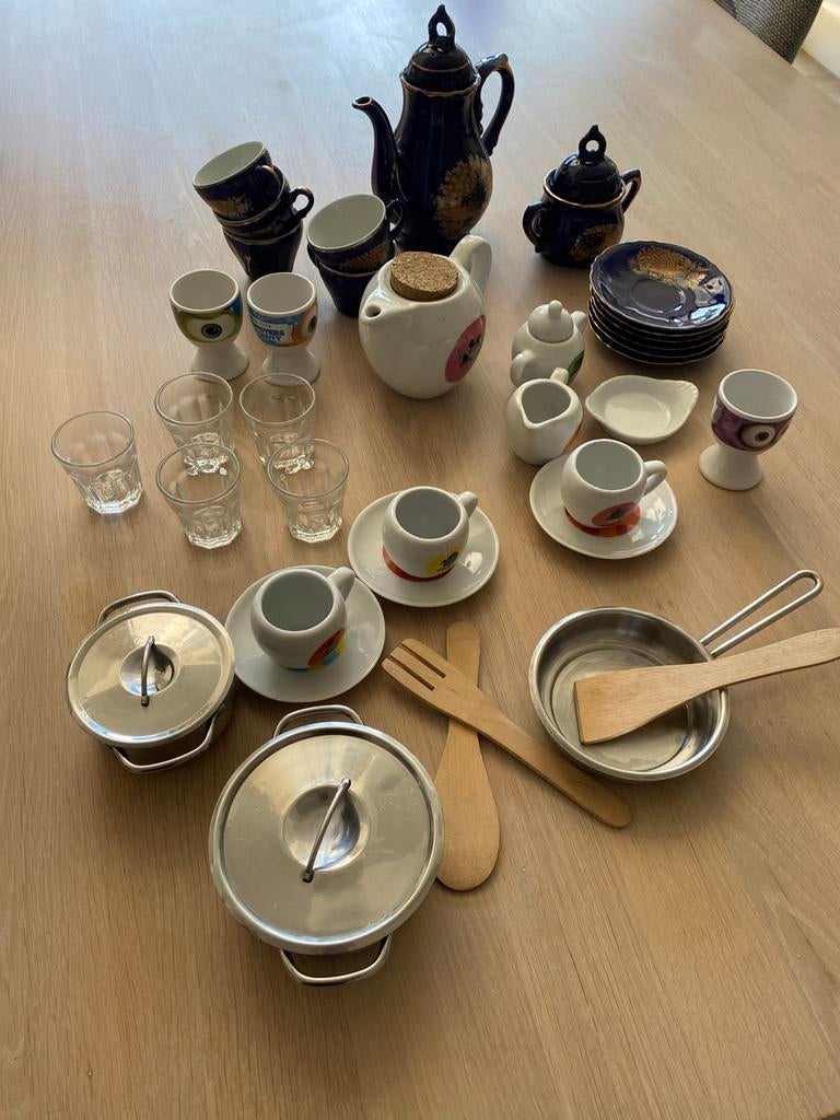 Servies en kookgerief voor kinderen., Antiek en Kunst, Antiek | Servies compleet, Ophalen