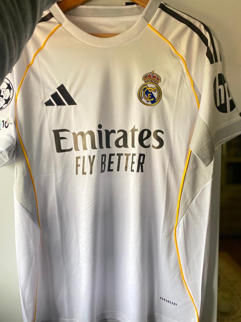 Voetbaltenues, Sport en Fitness, Voetbal, Maat S, Ophalen of Verzenden, Nieuw, Shirt