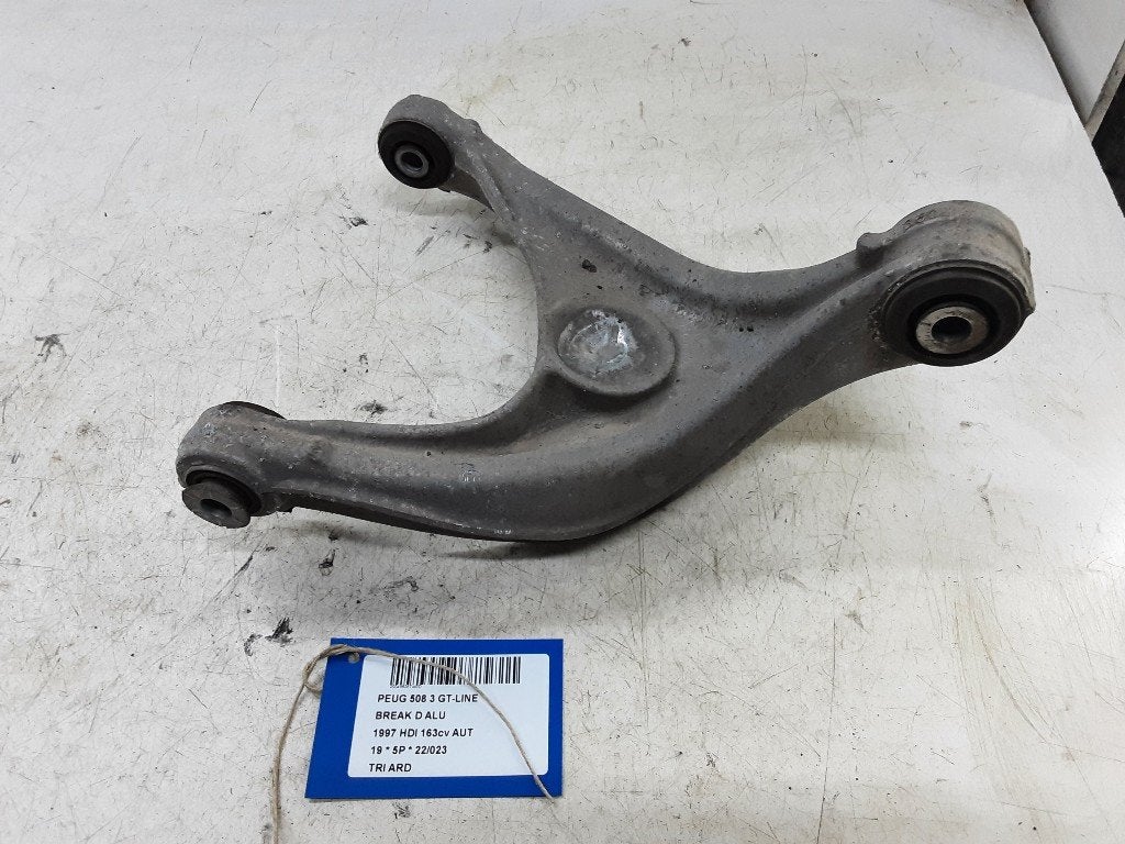 BRAS DE SUSPENSION ARRIÈRE DROIT Peugeot, Utilisé, Peugeot