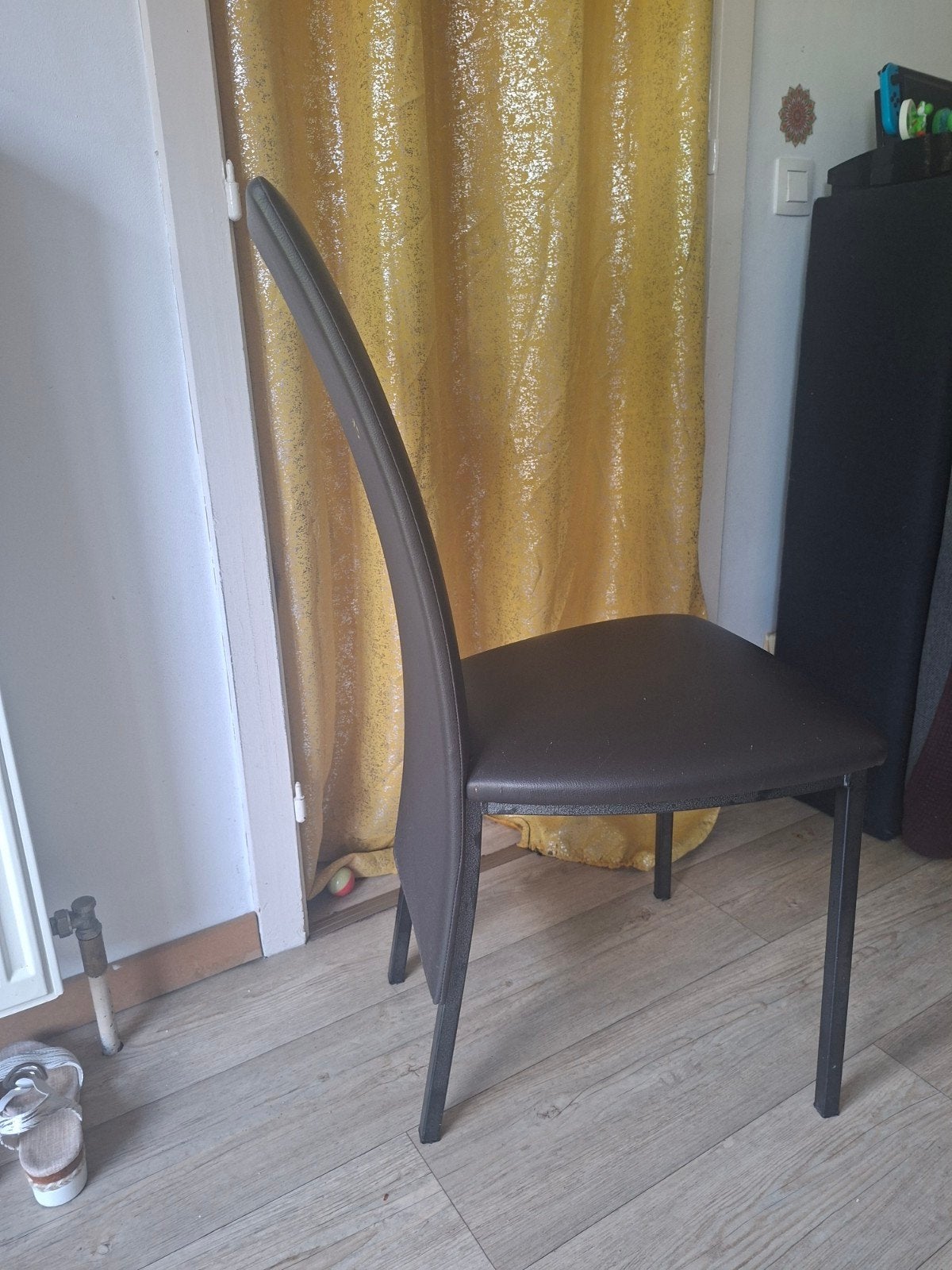 4 chaises, Maison & Meubles, Enlèvement, Brun, Cuir