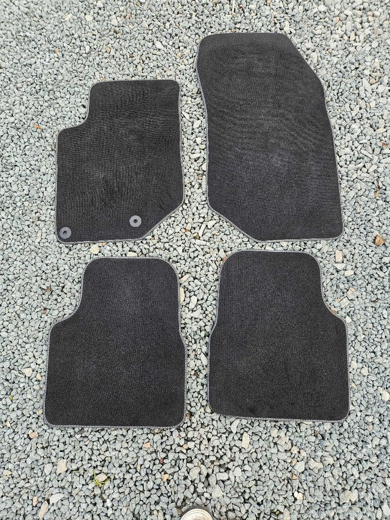 Tapis de sol Citroen C4 (2022) en velours, Enlèvement, Comme neuf