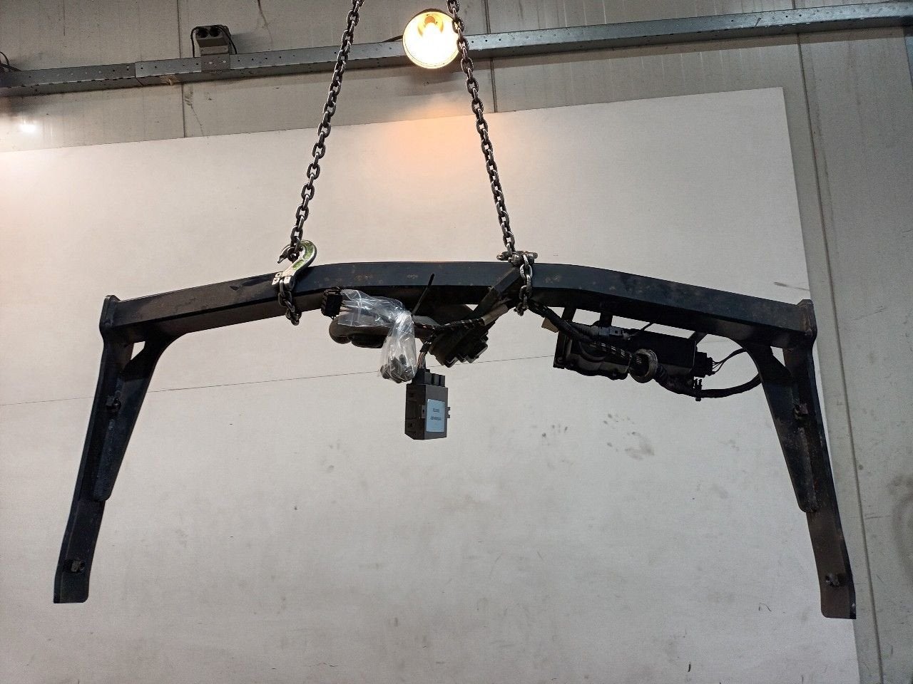 Trekhaak Volkswagen Sharan, Van der Ven Autorecycling B.V., Origine de la pièce connue, Onderdelen@venauto.nl, Ettenseweg 76, 4706 PB Roosendaal, The Netherlands