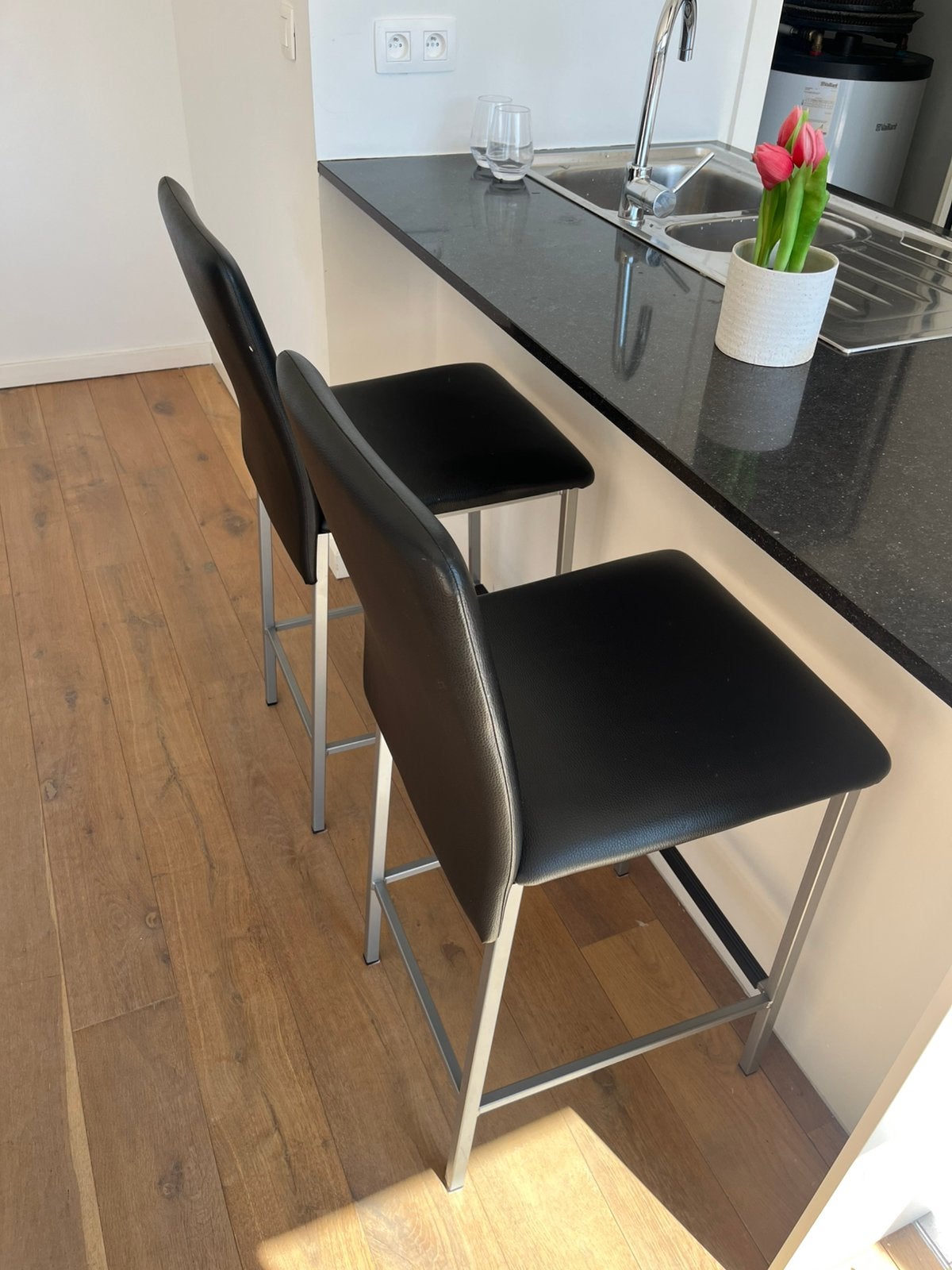 2 barkrukken, Huis en Inrichting, Barkrukken, Ophalen, Gebruikt, Kunststof