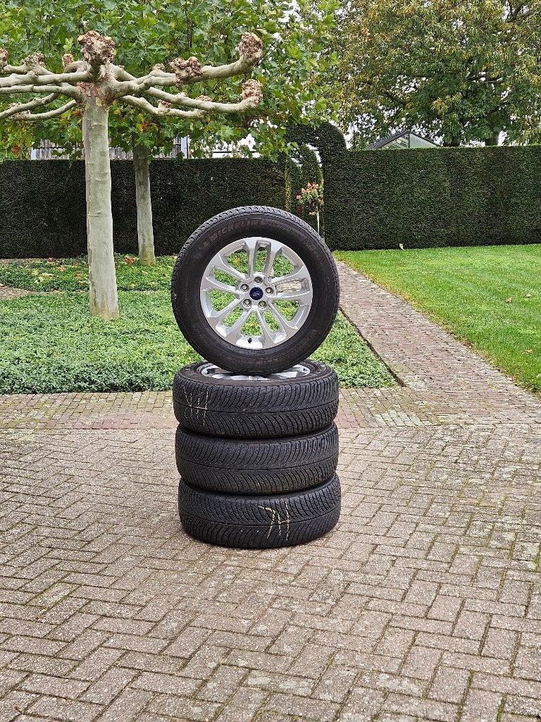 Ford Kuga Michelin winterwielen winterbanden winter banden, Ophalen of Verzenden, Gebruikt, Ford