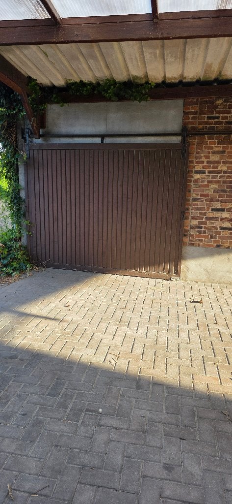 Schuifdeur (Staal) met ophangrail, Doe-het-zelf en Bouw, Raamkozijnen en Schuifdeuren, Ophalen, Gebruikt, Overige typen, 150 tot 225 cm