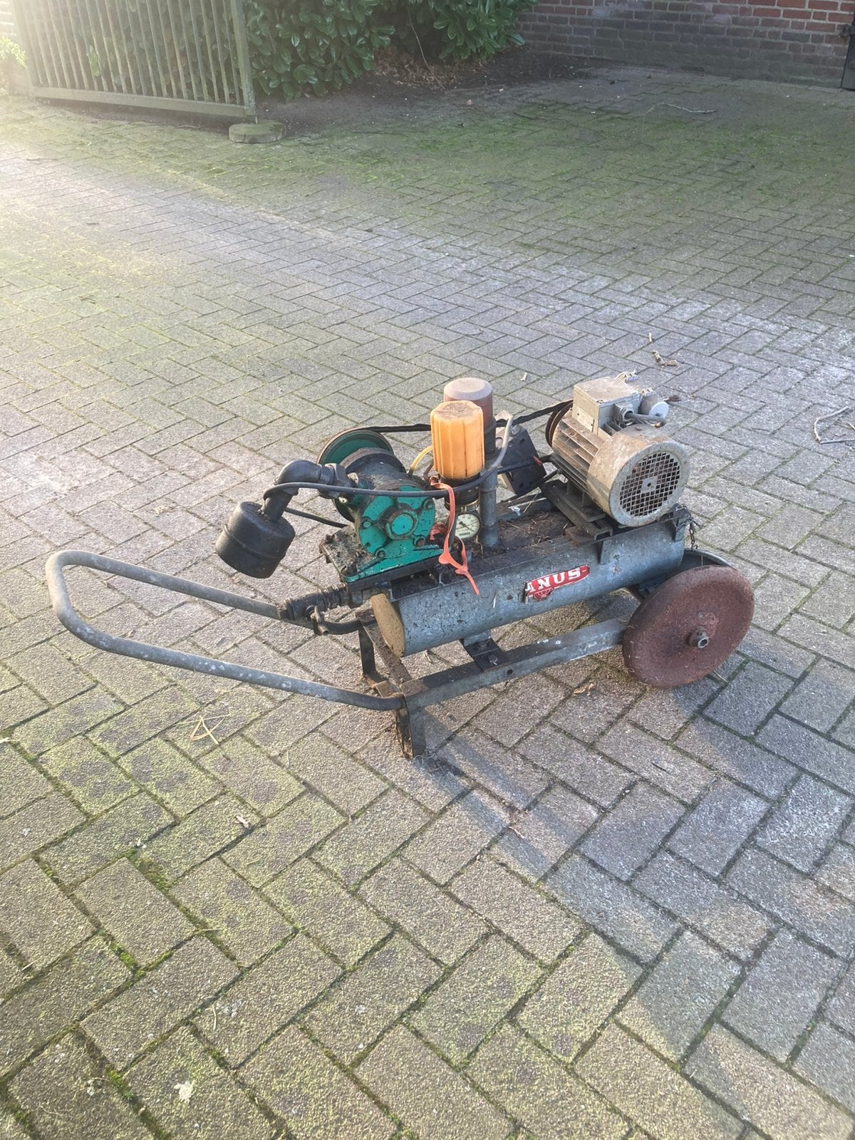 Melk machine manus op wielen, Dieren en Toebehoren