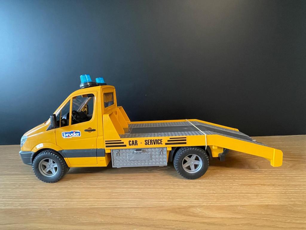 Bruder takelwagen zonder stukken om een auto vast te zetten, Ophalen, Zo goed als nieuw
