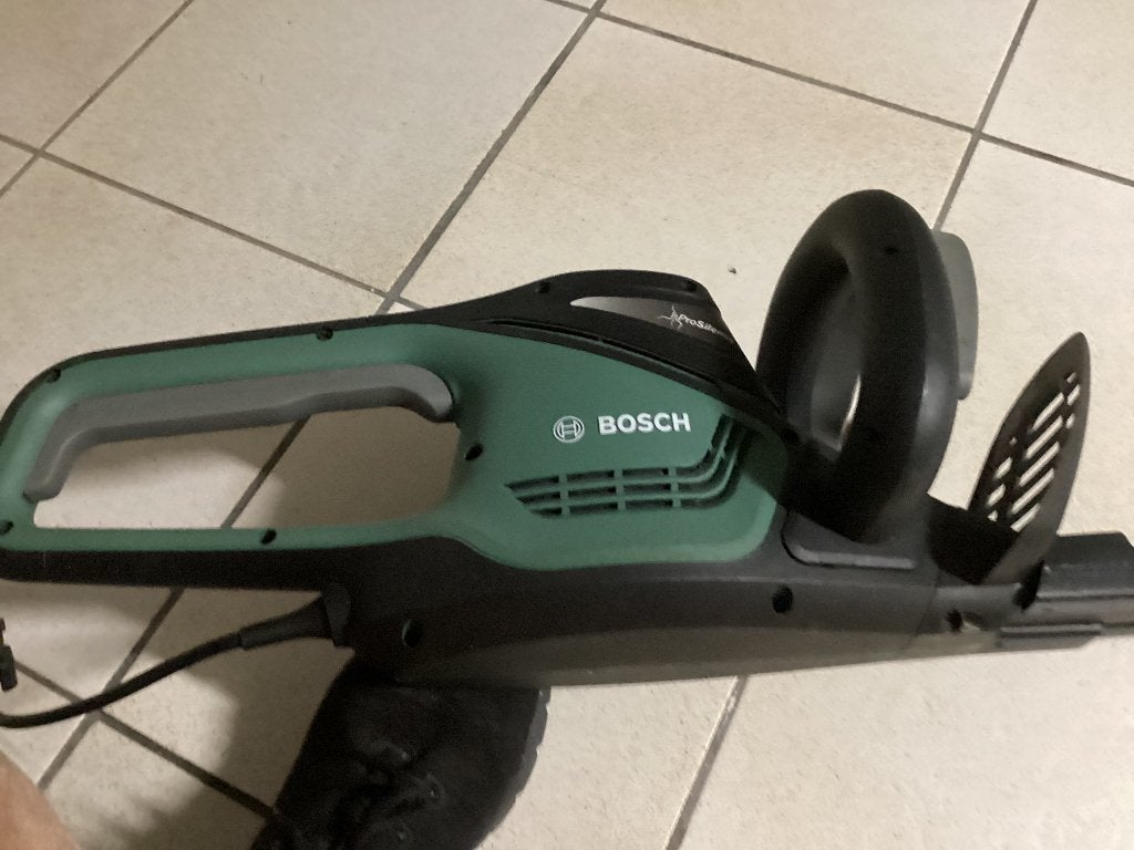 Taille haie Bosch 70 cm, Enlèvement, Comme neuf, Électrique, Bosch