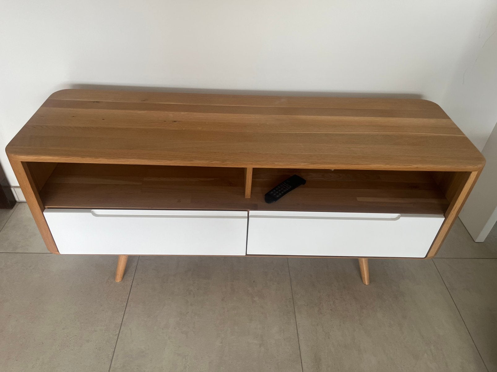 Design tvmeubel Gazzda ENA SB04 -135 cm eik, Ophalen, Zo goed als nieuw