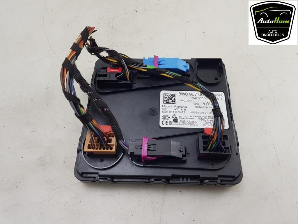 ORDINATEUR UNITE COMMANDE ELECTRONIQUE Audi A4 Avant (B9), Utilisé, Audi