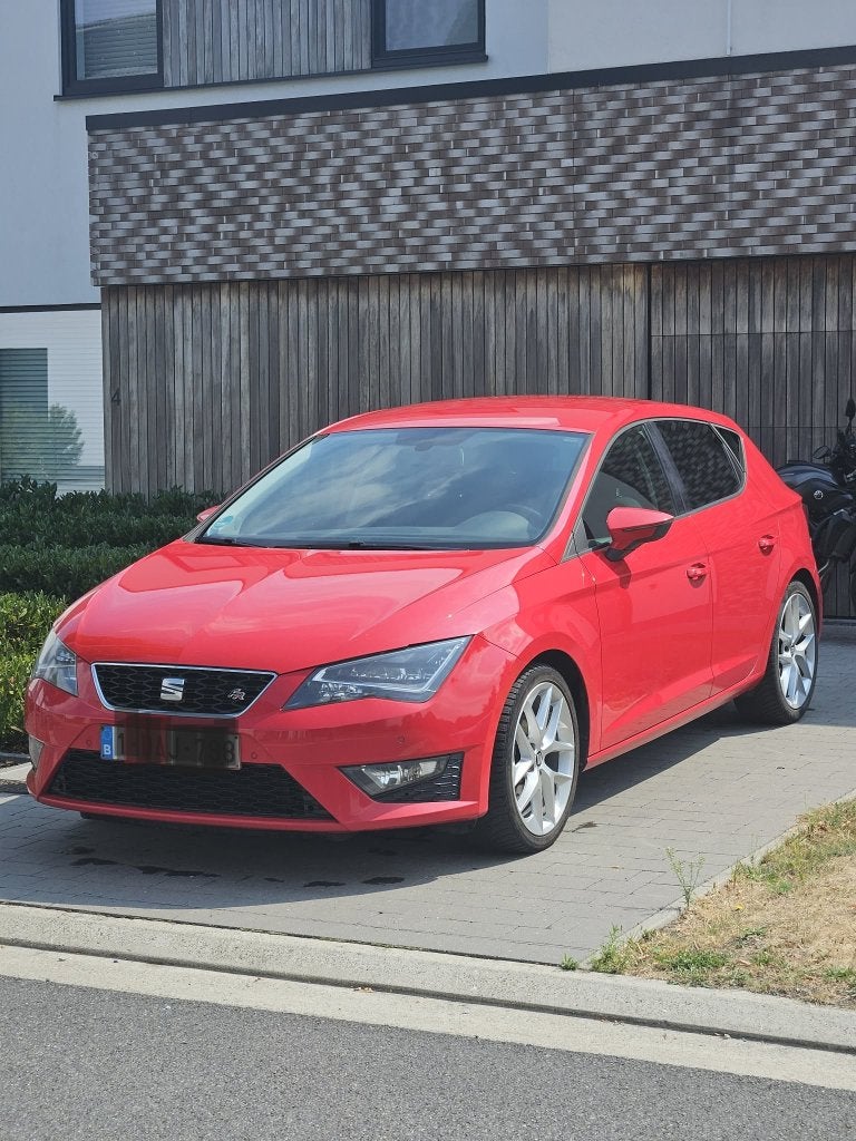 Seat Leon Fr - 1.4 125pk - Benzine - Handgeschakeld, Achterwielaandrijving, 4 cilinders, Leon, 124 g/km