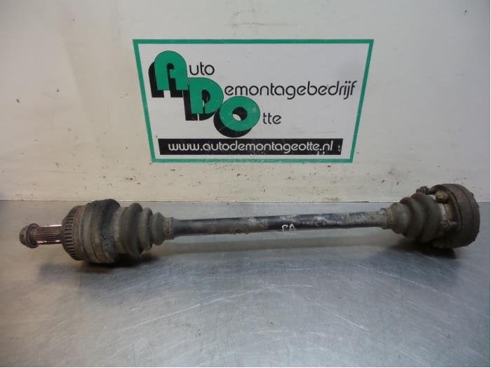 Arbre de transmission arrière droit d'un BMW 3-Serie (3-Ser, Autos : Pièces & Accessoires, -, 3 mois de garantie, Utilisé, -