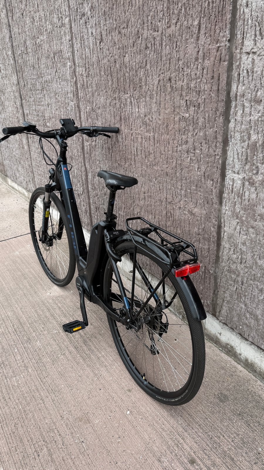 Vélo électrique Cube, Vélos & Vélomoteurs, Vélos électriques, Enlèvement, Comme neuf, Cube