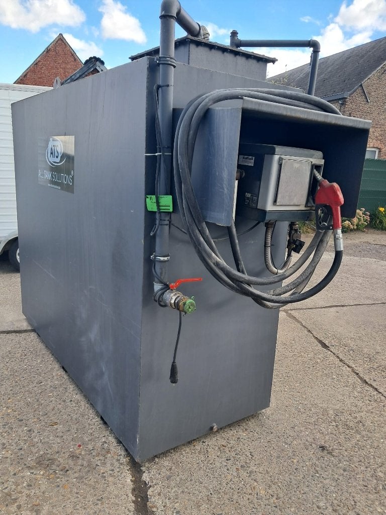 Dieseltank 4800 l met piusi pompinstallatie, Ophalen