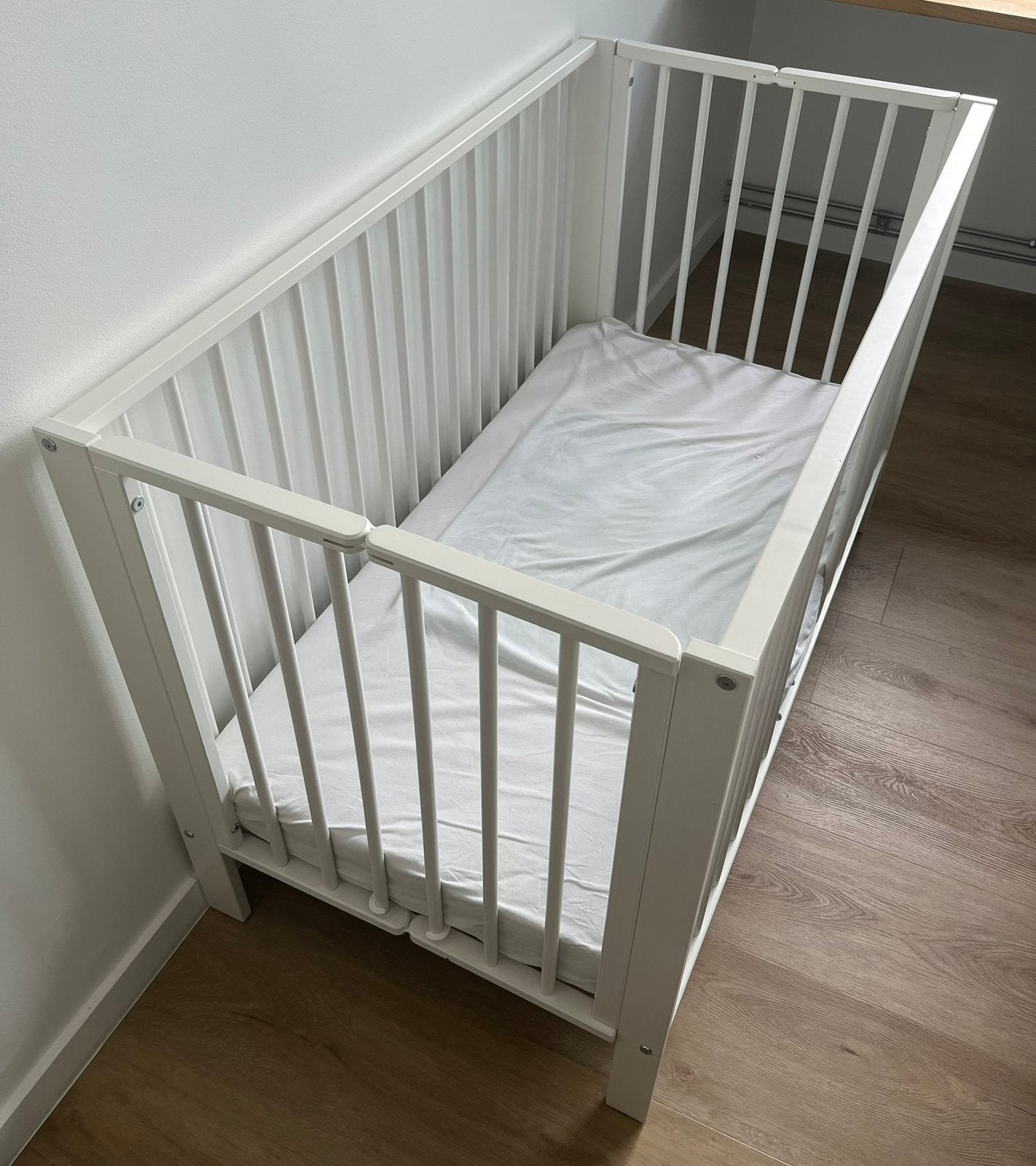 Opvouwbaar Kinderbed TiSsi incl 2 matrassen, Kinderen en Baby's, Ophalen, Zo goed als nieuw