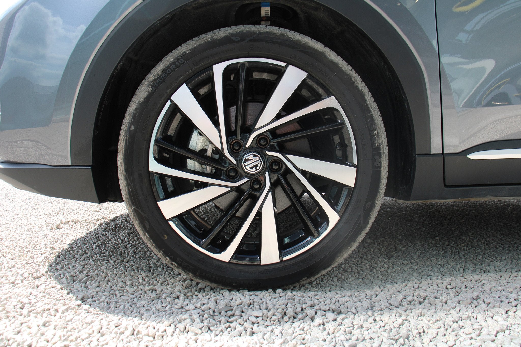 MG Mg Zs Hybrid+ LUXURY *FULL OPTION*63M GARANTIE*, Cuir, Argent ou Gris, Achat, 143 kW