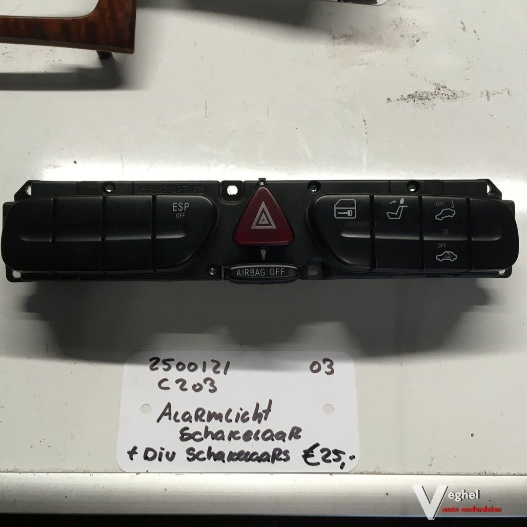 Mercedes C203 2003 2500121  Alarmlichtschakelaar A 203 820 9, Gebruikt, -, -, Ophalen of Verzenden