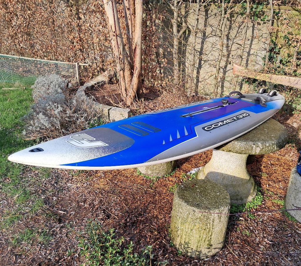 Planche de surf + voiles + accessoires, Enlèvement, Utilisé