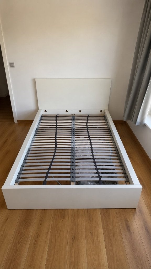 MALM bed 140x200cm incl. lattenbodems excl. matras, Ophalen, Wit, 140 cm, Twijfelaar