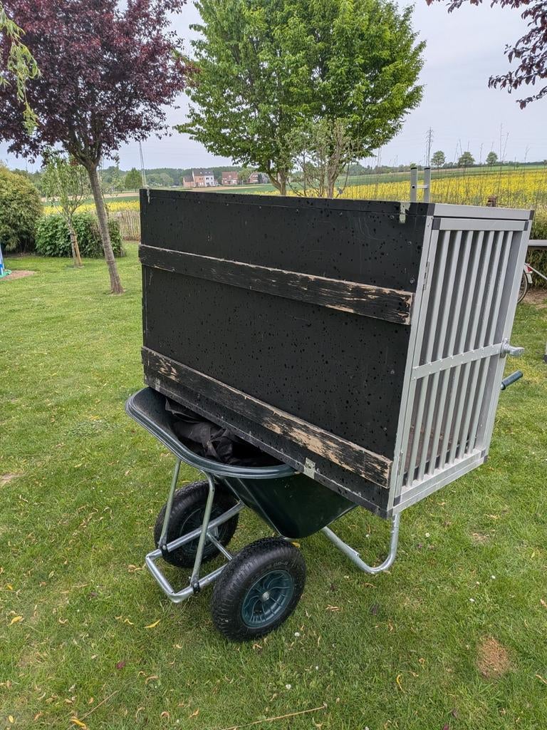 Bench/kennel voor hond GRATIS, Ophalen