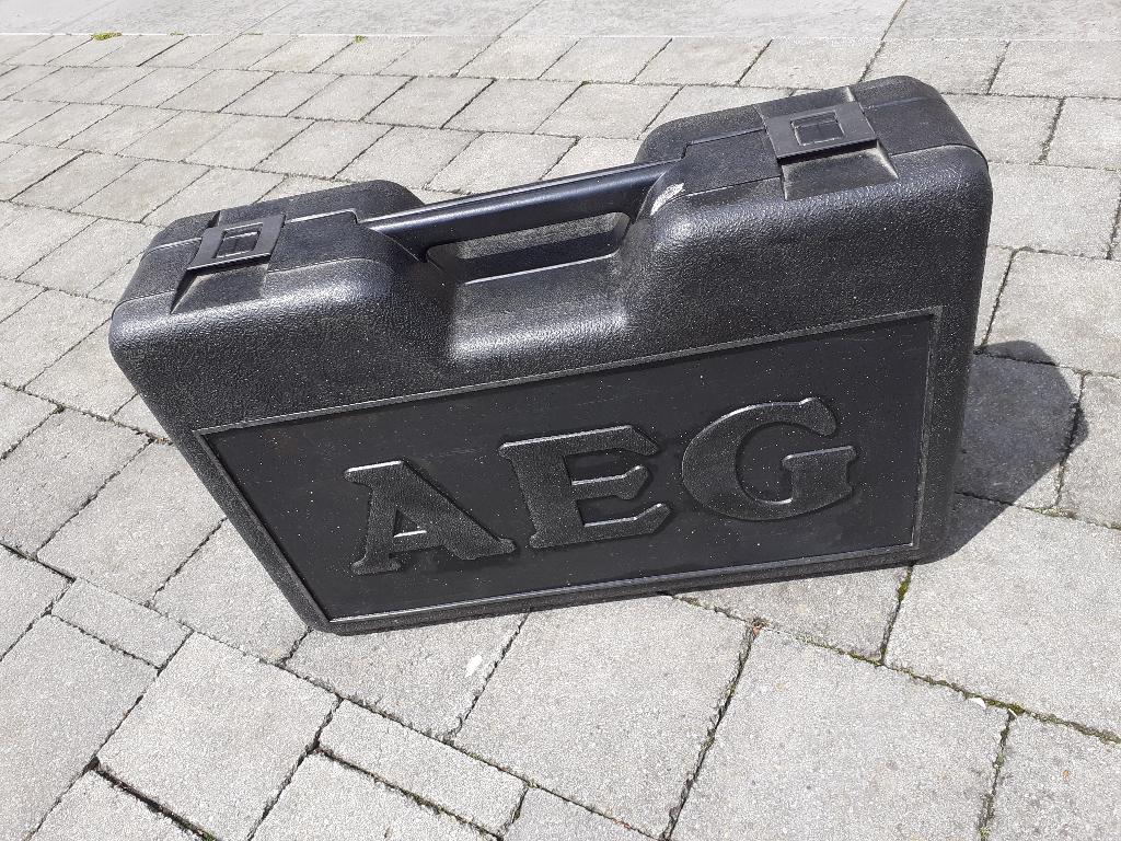 slijpmachine AEG met originele opbergkoffer, Doe-het-zelf en Bouw, Ophalen, Zo goed als nieuw, Haakse handslijpmachine