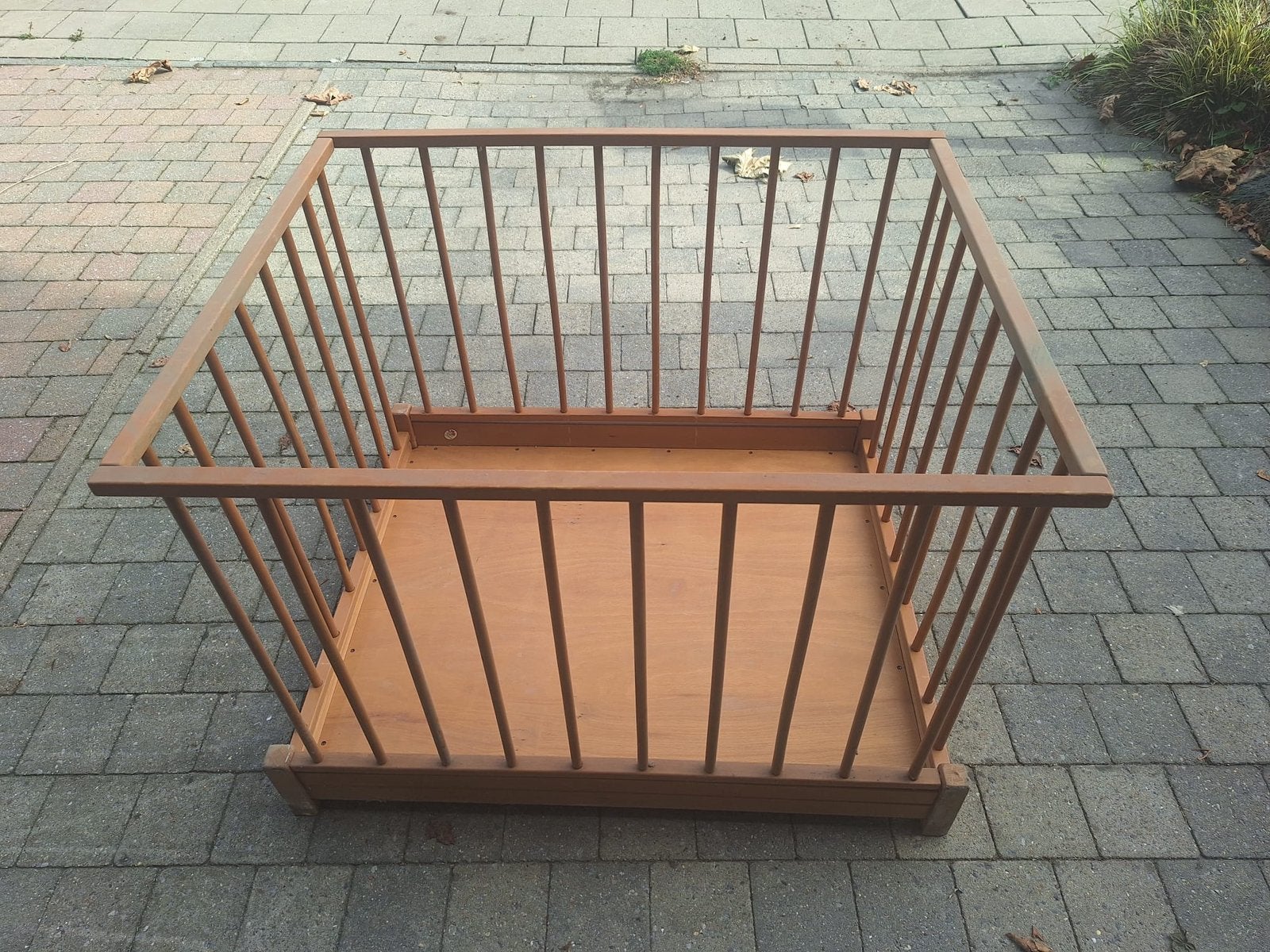 Houten babybox, Kinderen en Baby's, Ophalen, Zo goed als nieuw