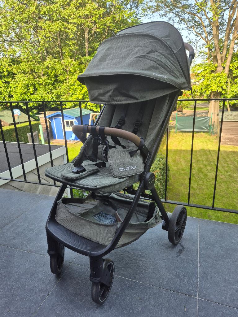NUNA TRVL Buggy stroller, Enfants & Bébés, Buggys, Enlèvement, Comme neuf, Autres marques, Couverture pieds