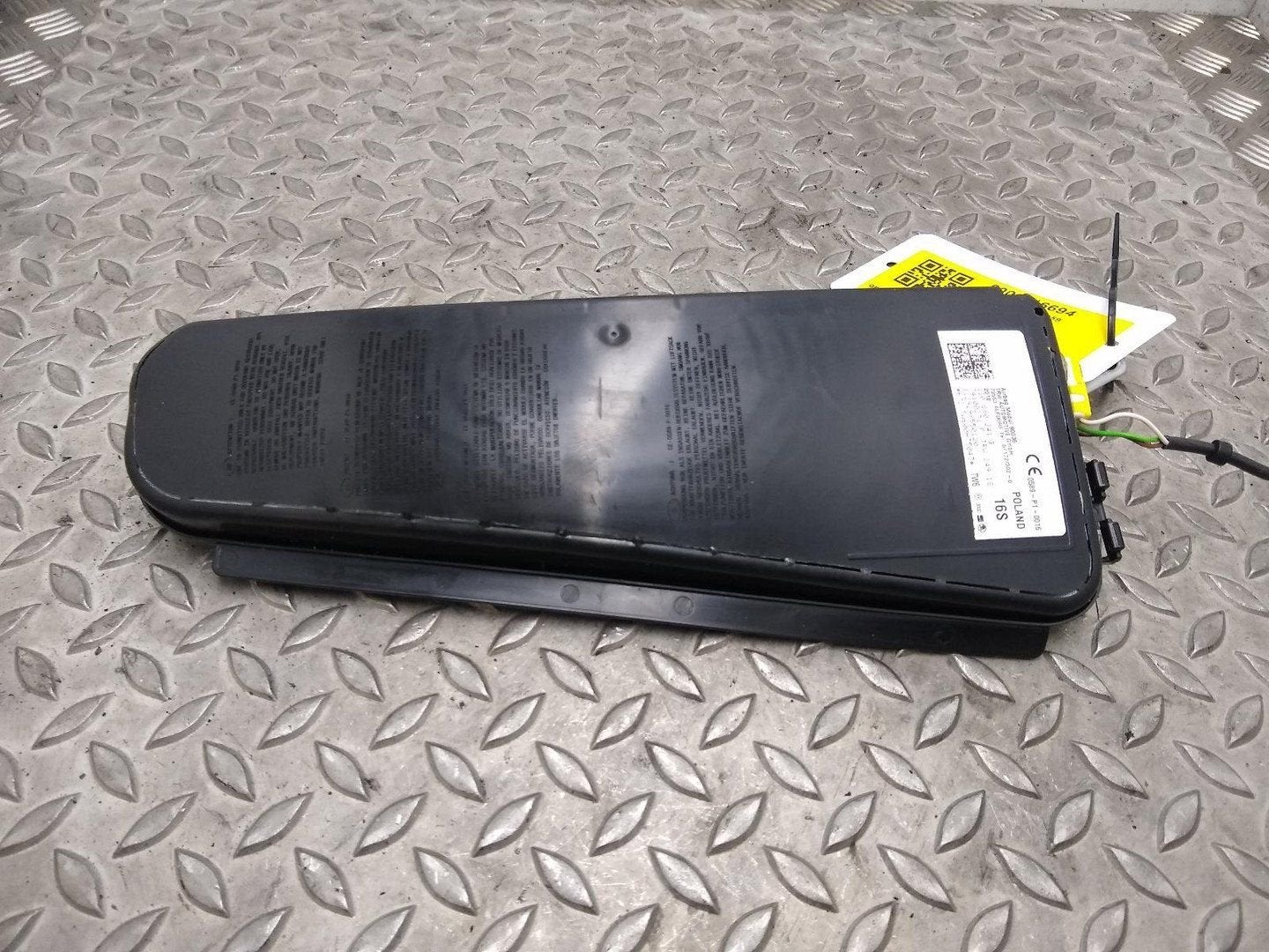 VOLKSWAGEN UP AIRBAG LINKS 2018, Ophalen of Verzenden, Gebruikt, Stiba lid
