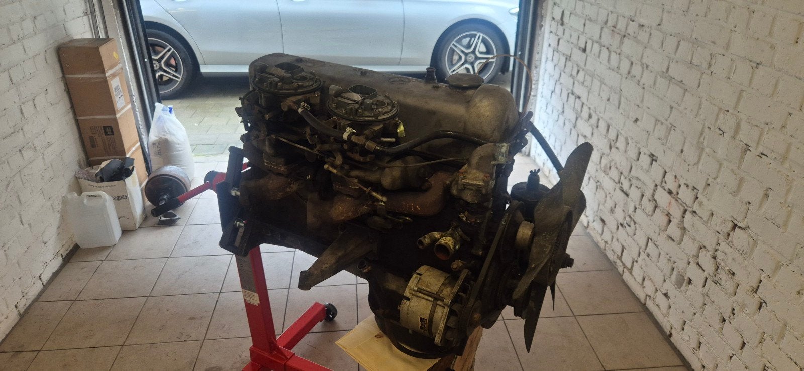 Mercedes w108 w114 250s motor, Enlèvement