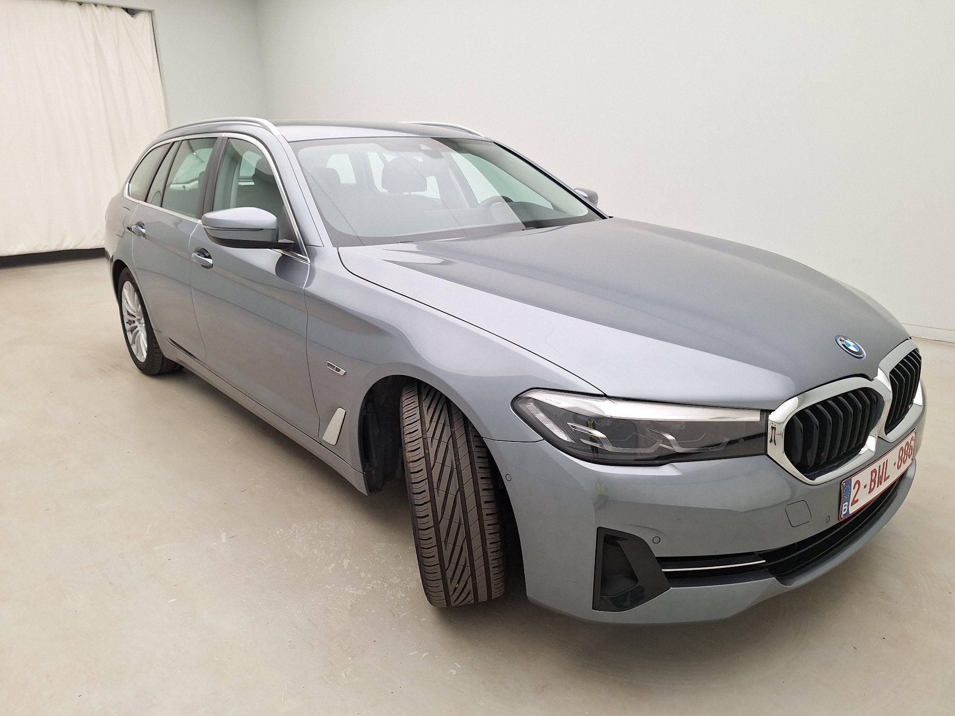 BMW 5 Serie 520e Touring AUT Verwarmd Leder, Camera, Garanti, Autos, Euro 6, 1770 kg, Autres couleurs, Noir
