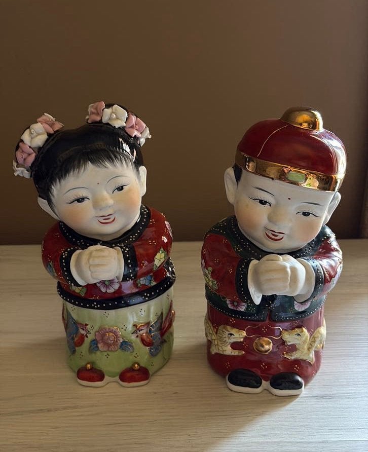 Gelukskinderen Jintong ( Jongen) and Yunu (het Meisje)., Ophalen of Verzenden, Gebruikt, Mens