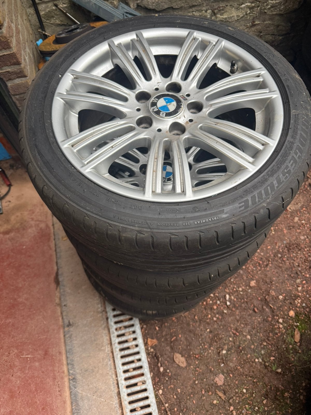 Jantes M bmw 17 pouces avec pneu bridgestone, Enlèvement, 17 pouces, Pneu(s)