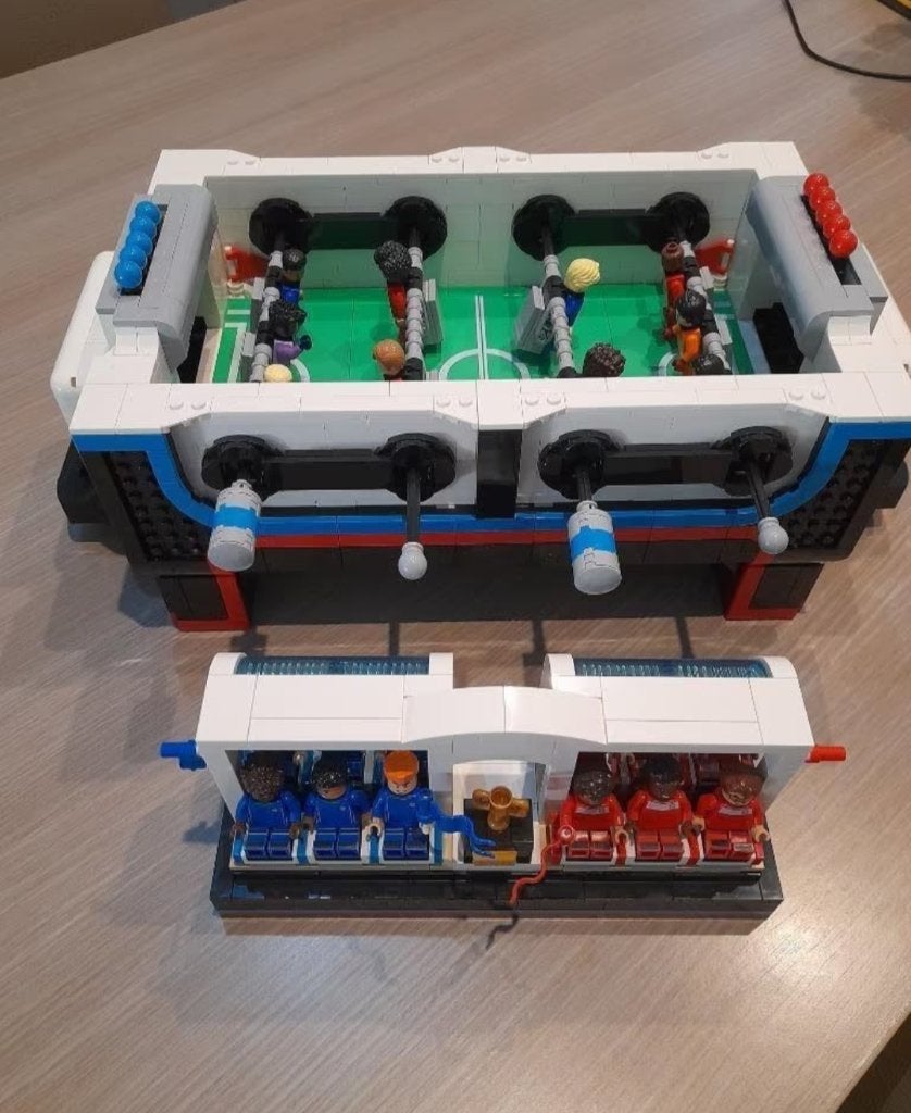 Lego voetbaltafel 21337, Lego, Ophalen of Verzenden, Zo goed als nieuw, Compleet