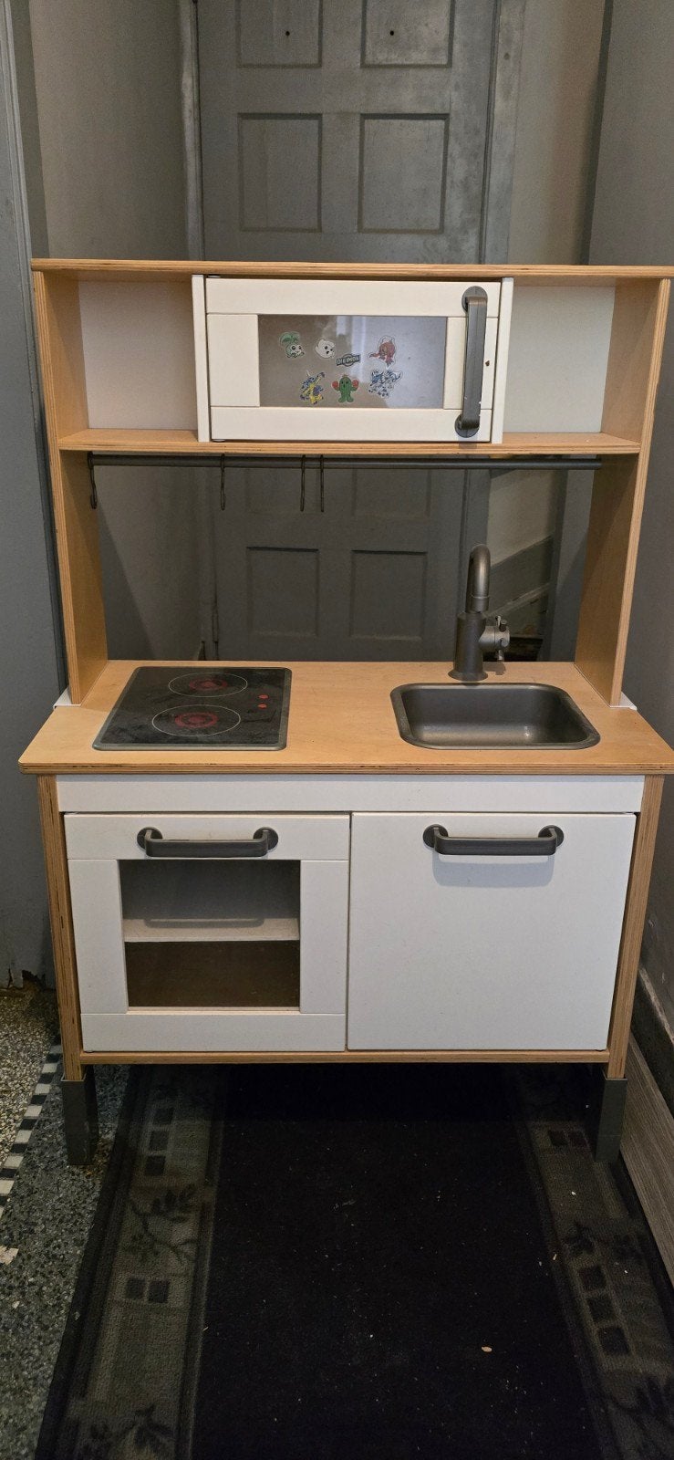 IKEA kinderkeuken, Hout