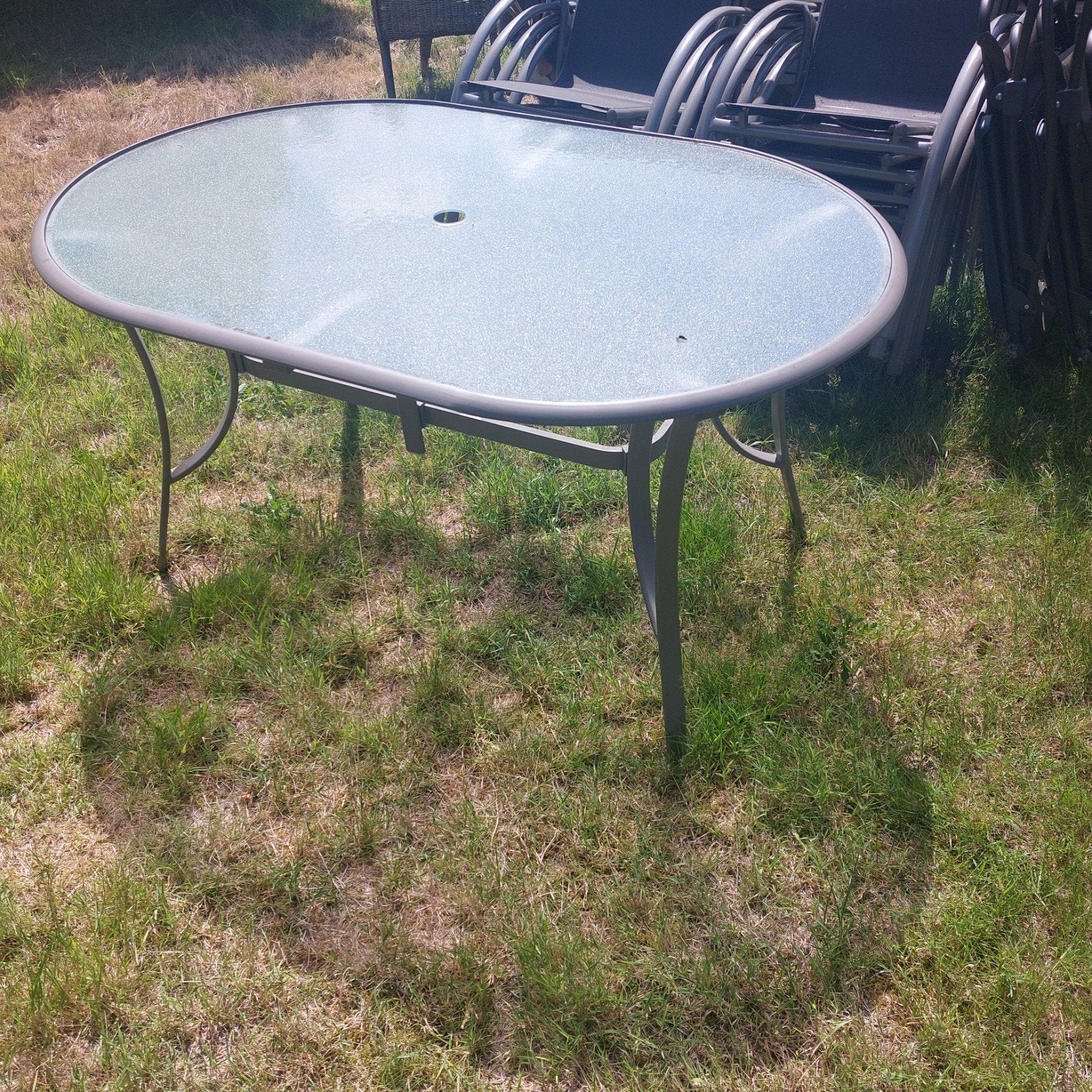 Tuinstoelen 8 stuks en 2 ligzetels tafel en ligbed, Ophalen