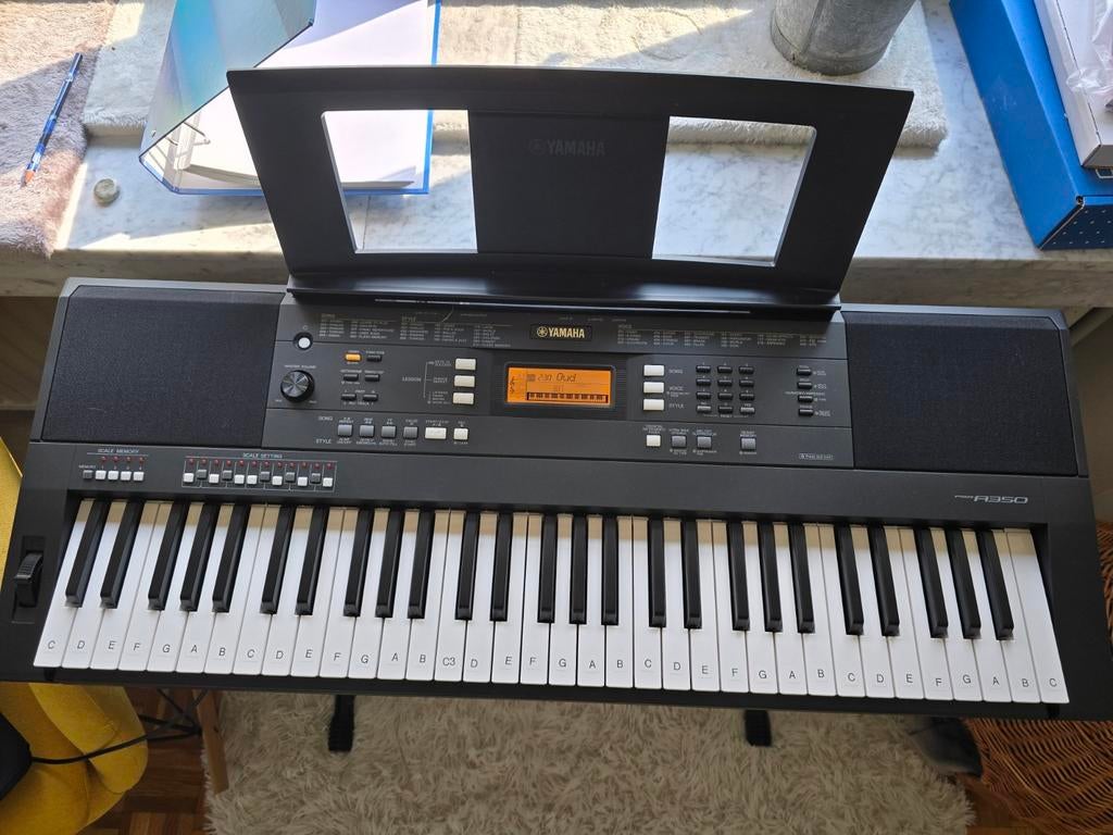 Yamaha A350 keyboard met hoes, statief, doos en garanti, Muziek en Instrumenten, Keyboards, Ophalen, Yamaha