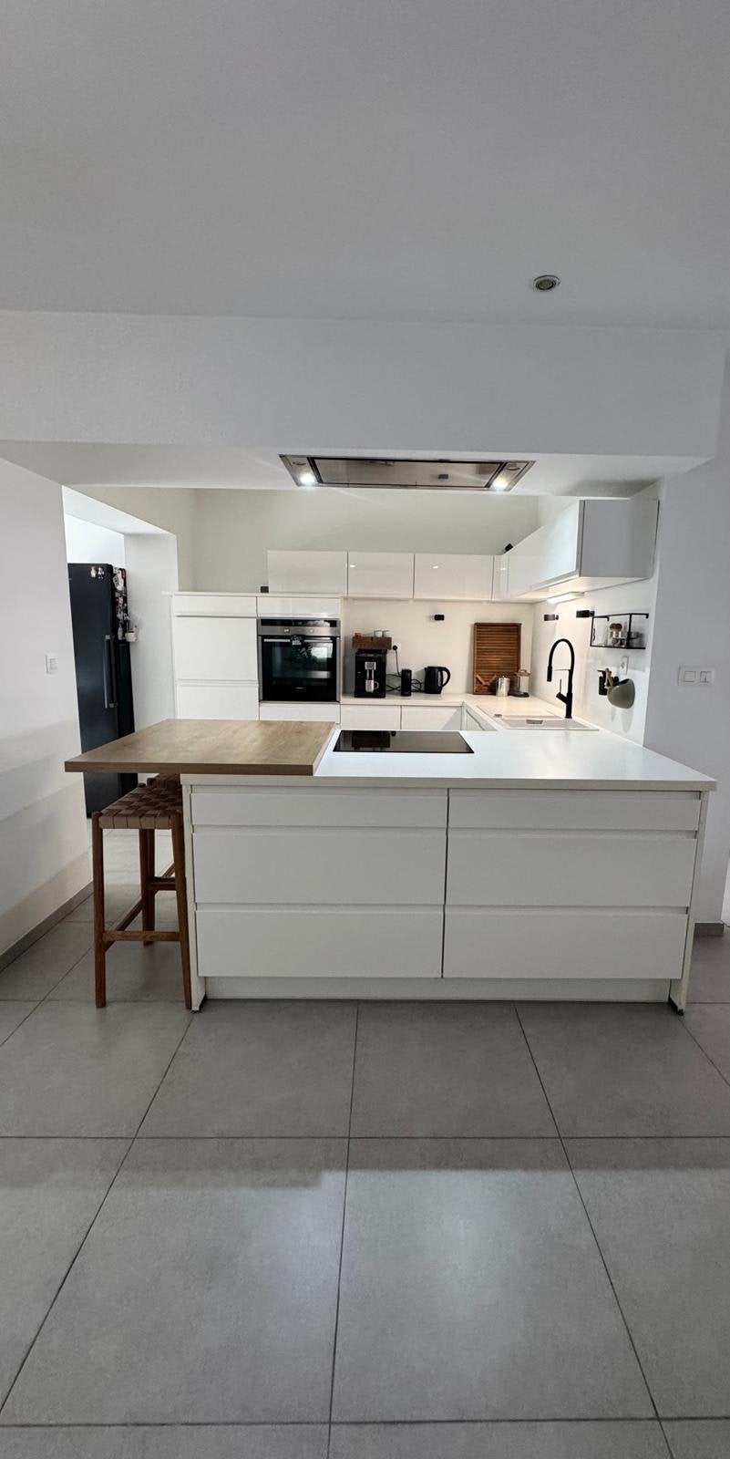 Cuisine équipée blanc laqué eggo avec electro siemens, Huis en Inrichting, Ophalen, Zo goed als nieuw, Wit