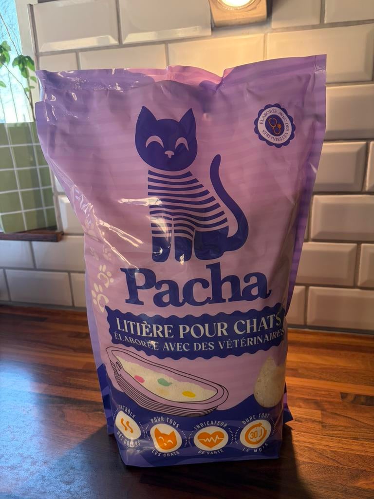 Litière Pacha, 15€ le sac(24€ à l’achat), Enlèvement, Neuf
