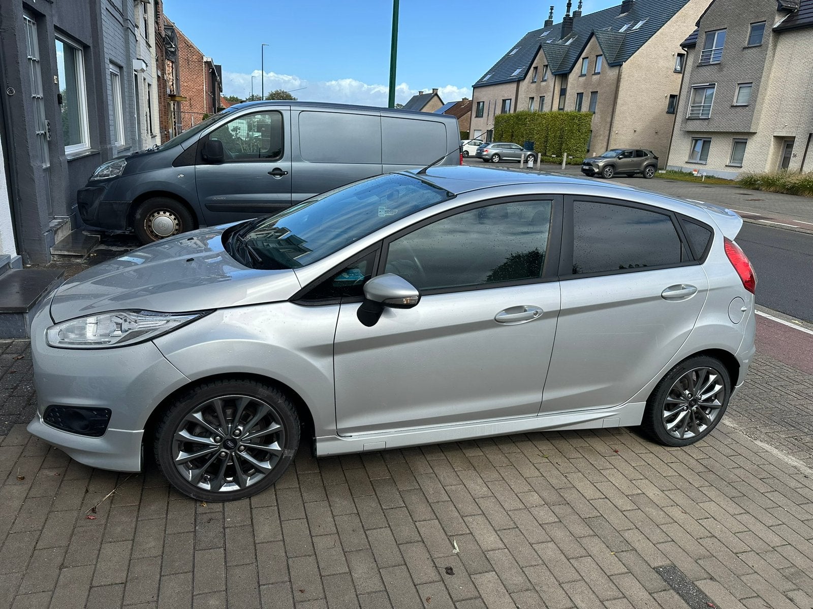Ford fiesta 2018 STline 140k km nieuw distributie riem !, Autos, Argent ou Gris, Euro 6, Noir, 5 portes