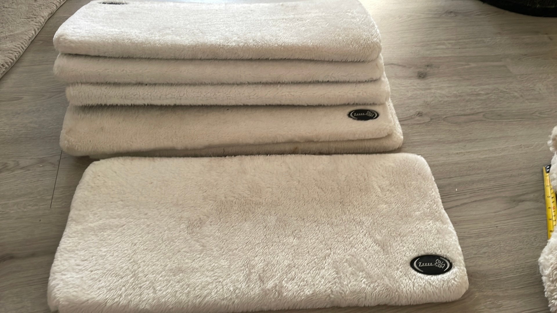 Vensterbank tapijtje, Enlèvement, Comme neuf, Peluche