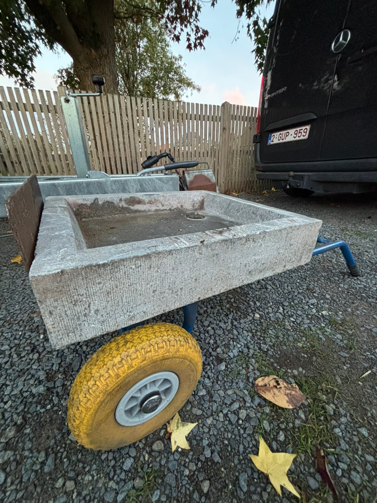 Antieke arduinen pompbak , voor info BELLEN 0474220705, Enlèvement