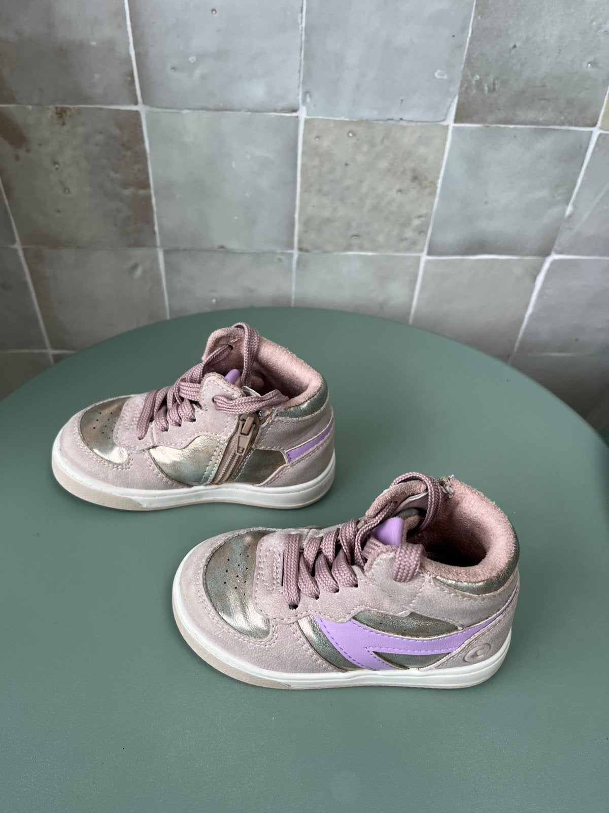 Sneaker SAFETY JOGGER only 21, Enlèvement ou Envoi, Comme neuf, Chaussures, Fille