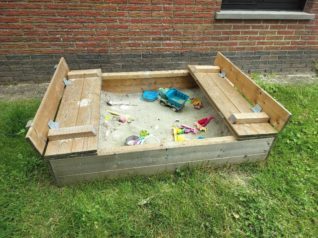Zandbak met bankjes 150*120, Enfants & Bébés, Jouets | Extérieur | Bacs à sable, Enlèvement, Comme neuf