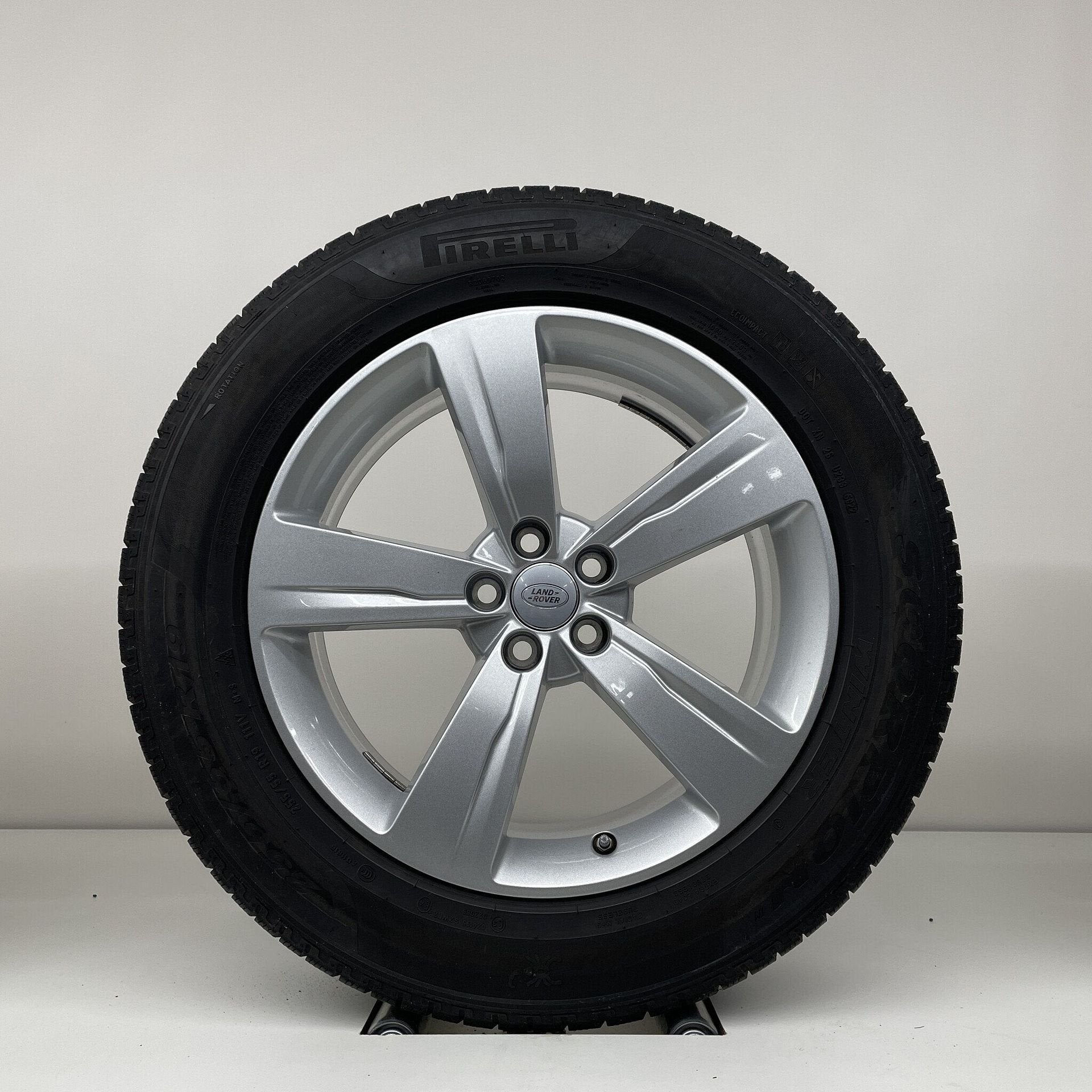 Land Rover Range Rover Velar - 19 inch - winterbanden, Auto-onderdelen, Banden en Velgen, 19 inch, Gebruikt, 255 mm, Banden en Velgen