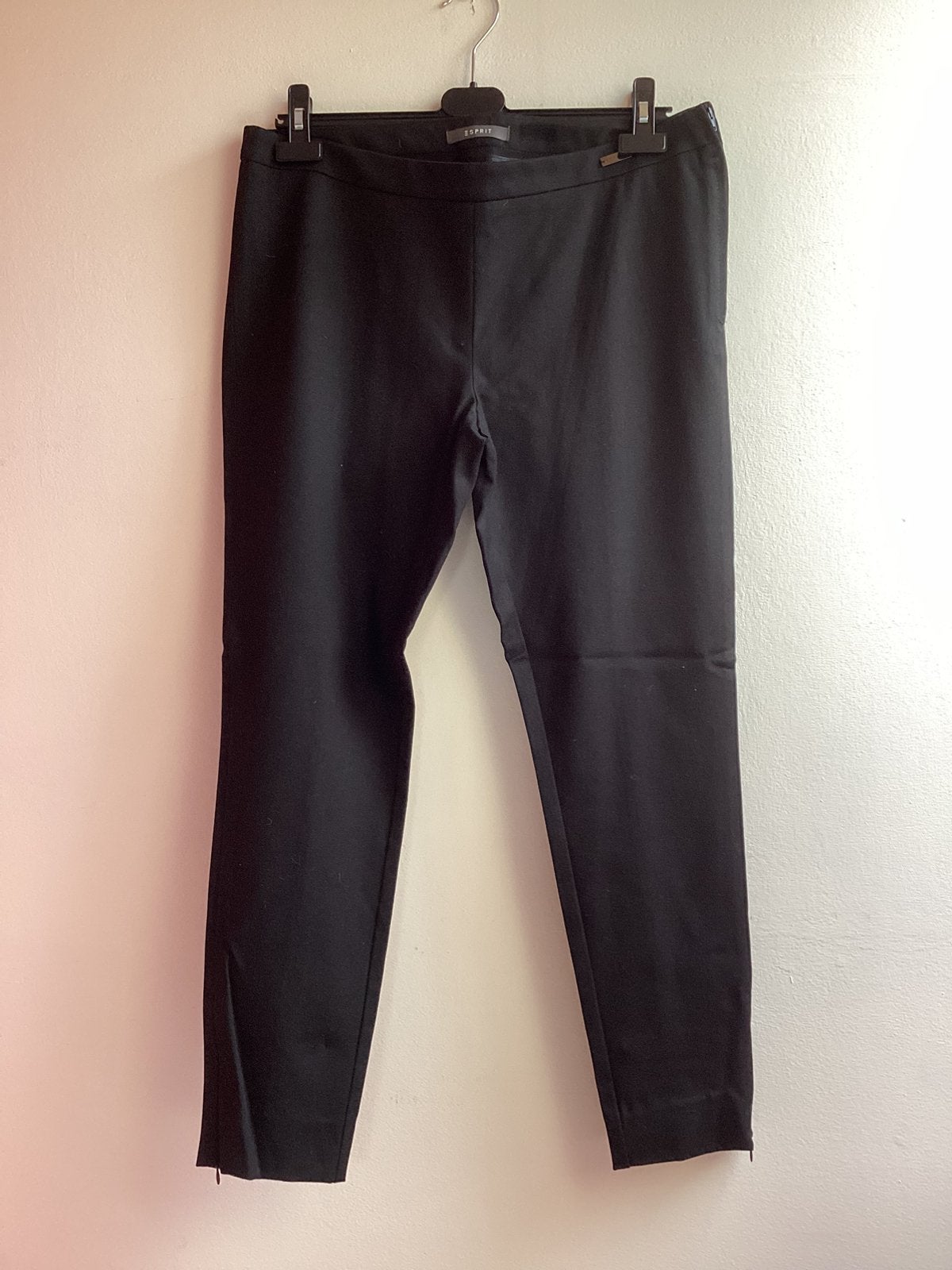 Geklede broek Esprit 42, Kleding | Dames, Zwart, Maat 42/44 (L), Ophalen of Verzenden, Zo goed als nieuw